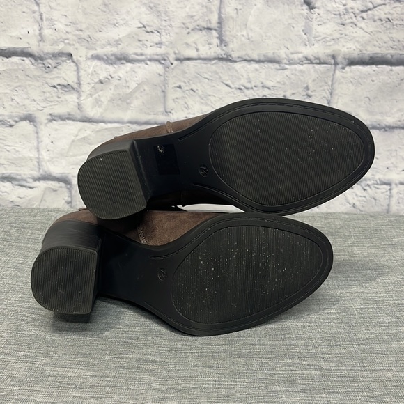 Dream Paris Stacked Mid Heel Chunky Ankle Booties - Picture 9 of 9